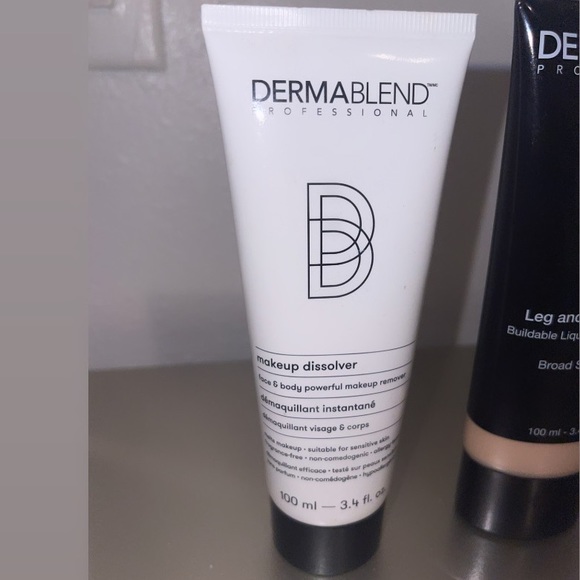 Dermablend body foundation and body makeup remover set - Picture 3 of 5